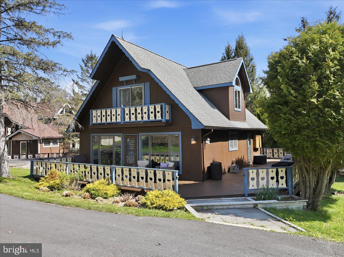25 Fall Place Union Dale, PA 18470 - Photo 2 of 99 Charming chalet with scenic views.