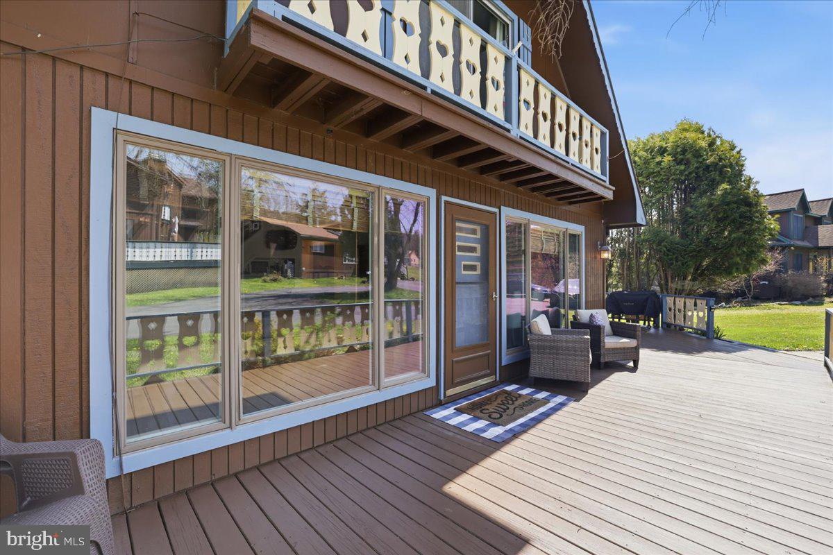 25 Fall Place Union Dale, PA 18470 - Photo 62 of 99 Charming deck with scenic views.