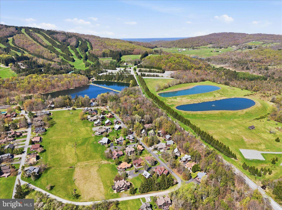 25 Fall Place Union Dale, PA 18470 - Photo 79 of 99 Scenic hillside community with lakes.