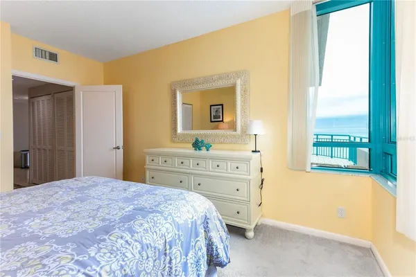 $4,250 | 1540 Gulf Boulevard, Unit PH3, Clearwater, FL 33767