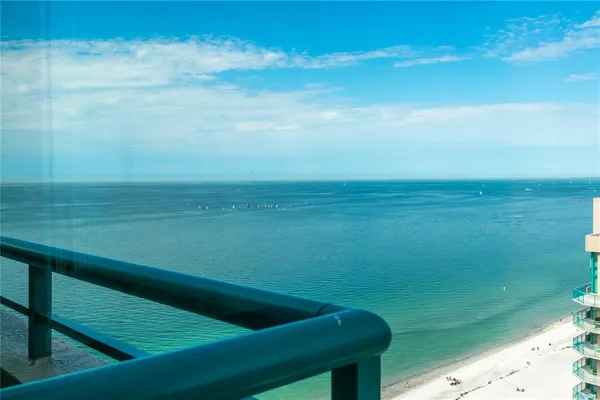 $4,250 | 1540 Gulf Boulevard, Unit PH3, Clearwater, FL 33767