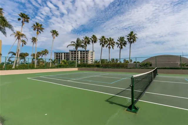 $3,725 | 1540 Gulf Boulevard, Unit PH3, Clearwater, FL 33767