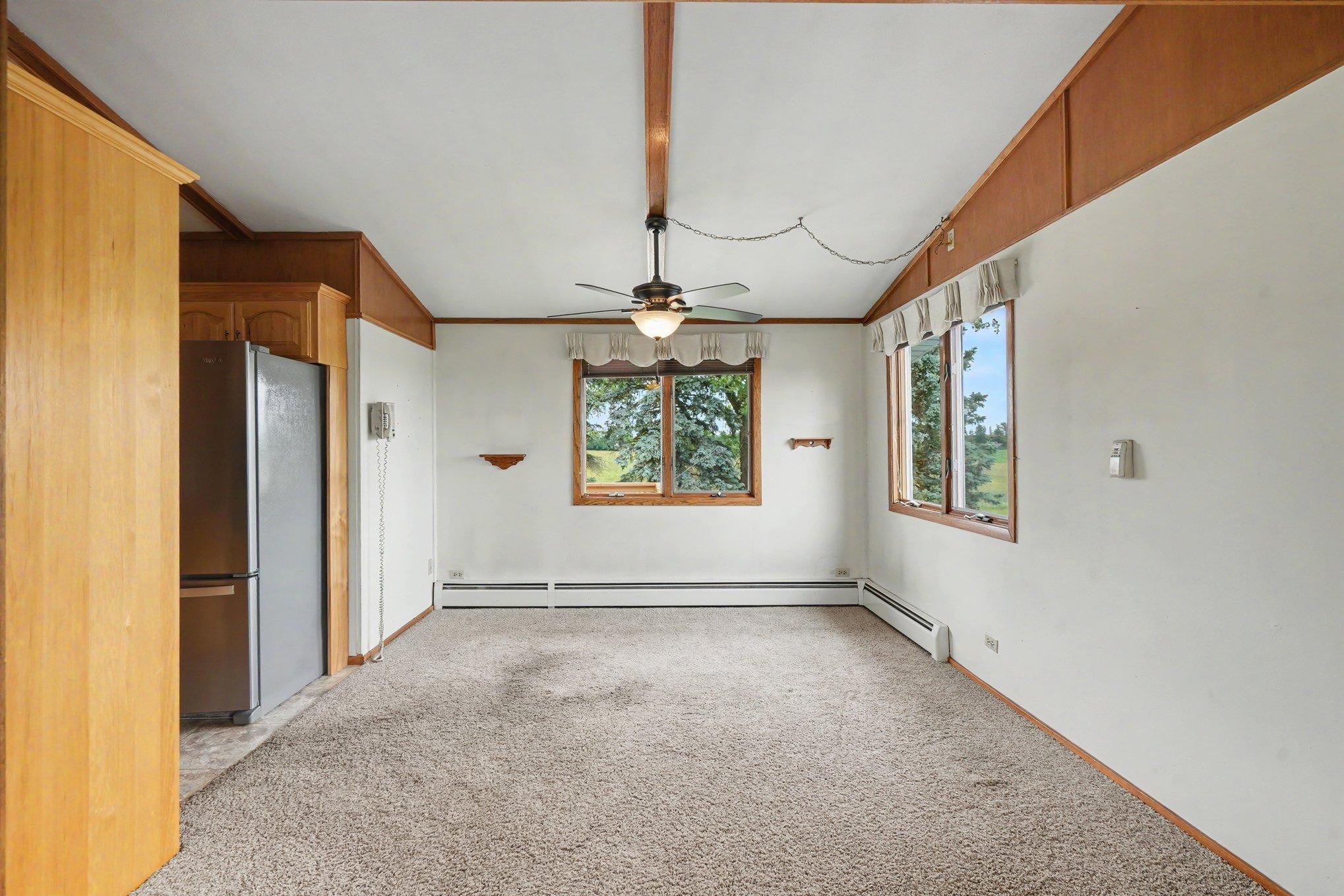 158 County Road East Houlton, WI 54082 - Photo 7 of 35