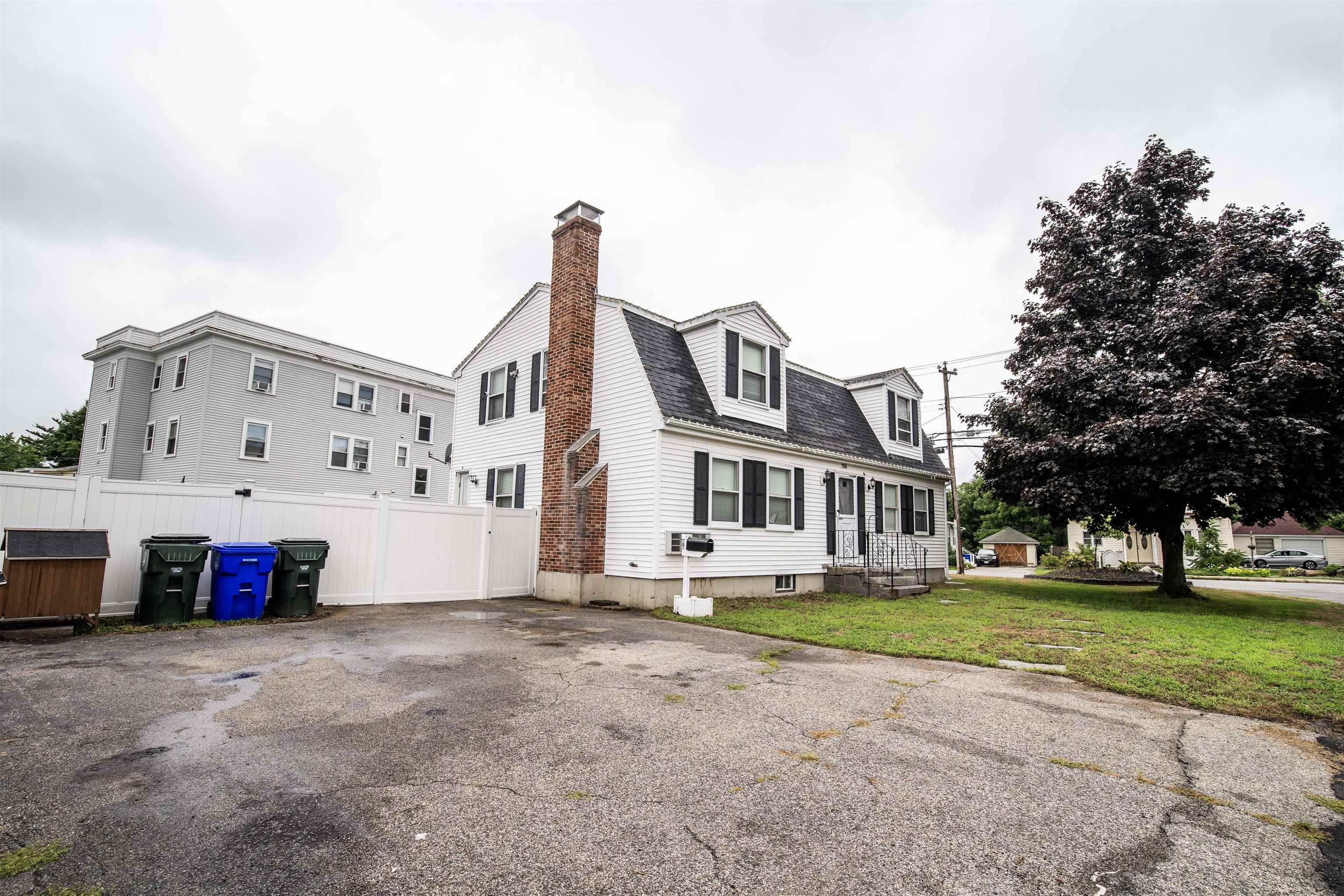 250 Goffstown Road Manchester, NH 03102 - Photo 5 of 40