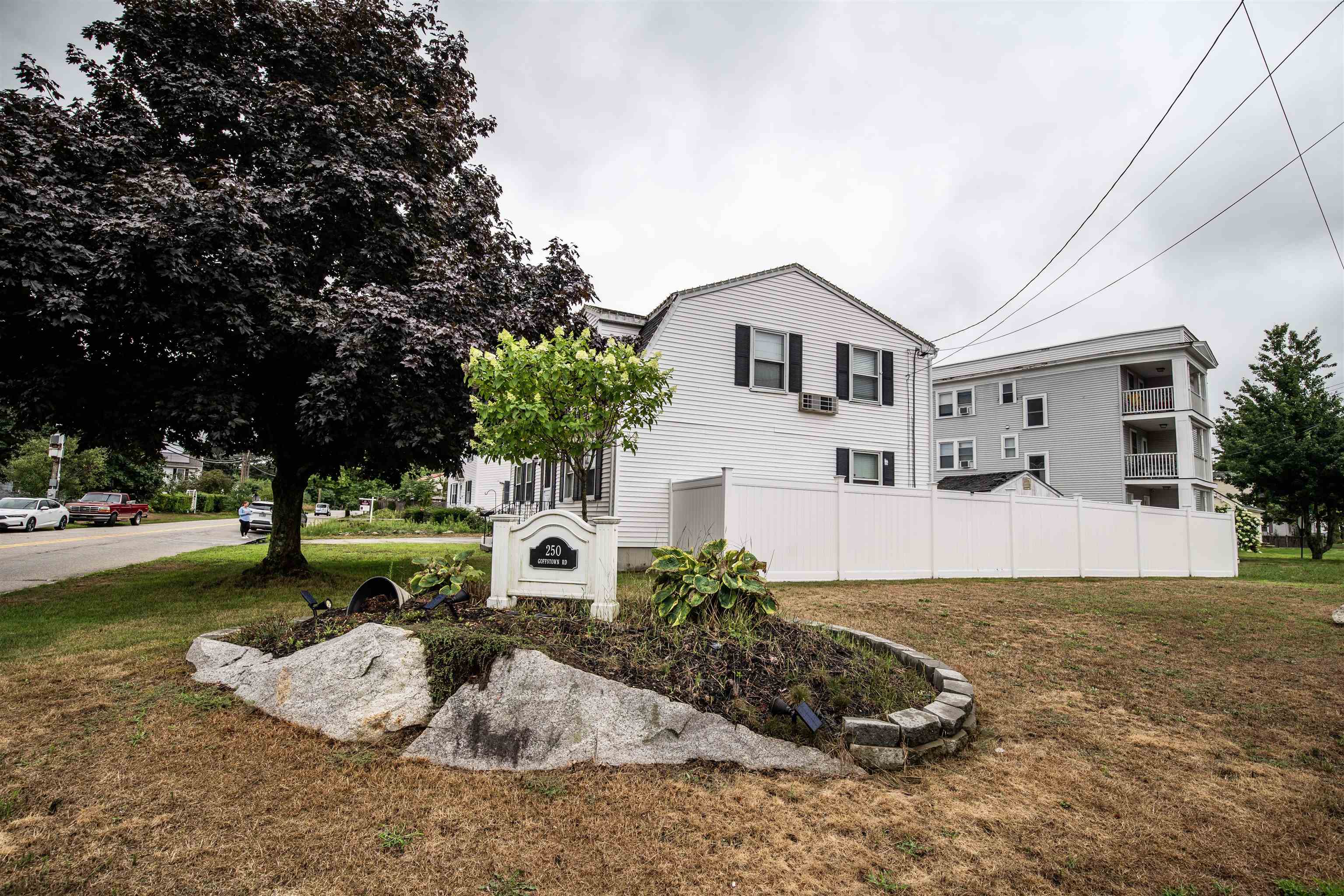 250 Goffstown Road Manchester, NH 03102 - Photo 6 of 40