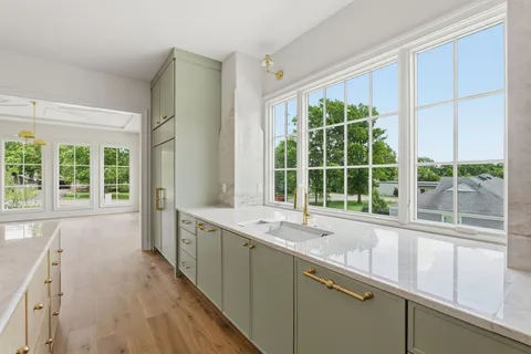 $2,999,992 | 105 Keyway Drive, Nashville, TN 37205