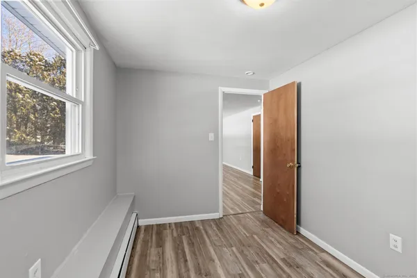 $3,250 | 8 Kings Road, Simsbury, CT 06089