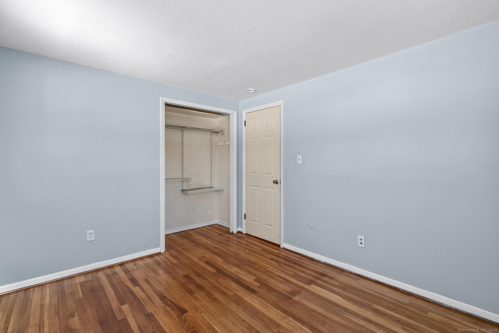 8 Kings Road Simsbury, CT 06089 - Photo 19 of 20