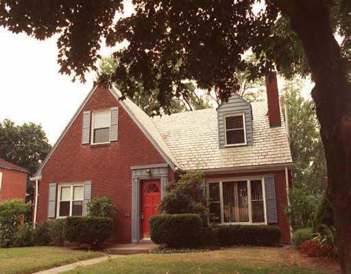 216 Connecting Road Mt. Lebanon, PA 15228 - Photo 1 of 1 Gallery Image 1