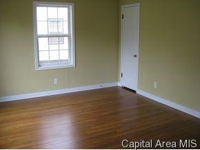 2113 East Buchanan Street Springfield, IL 62703 - Photo 2 of 12