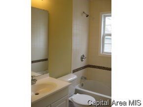 2113 East Buchanan Street Springfield, IL 62703 - Photo 8 of 12