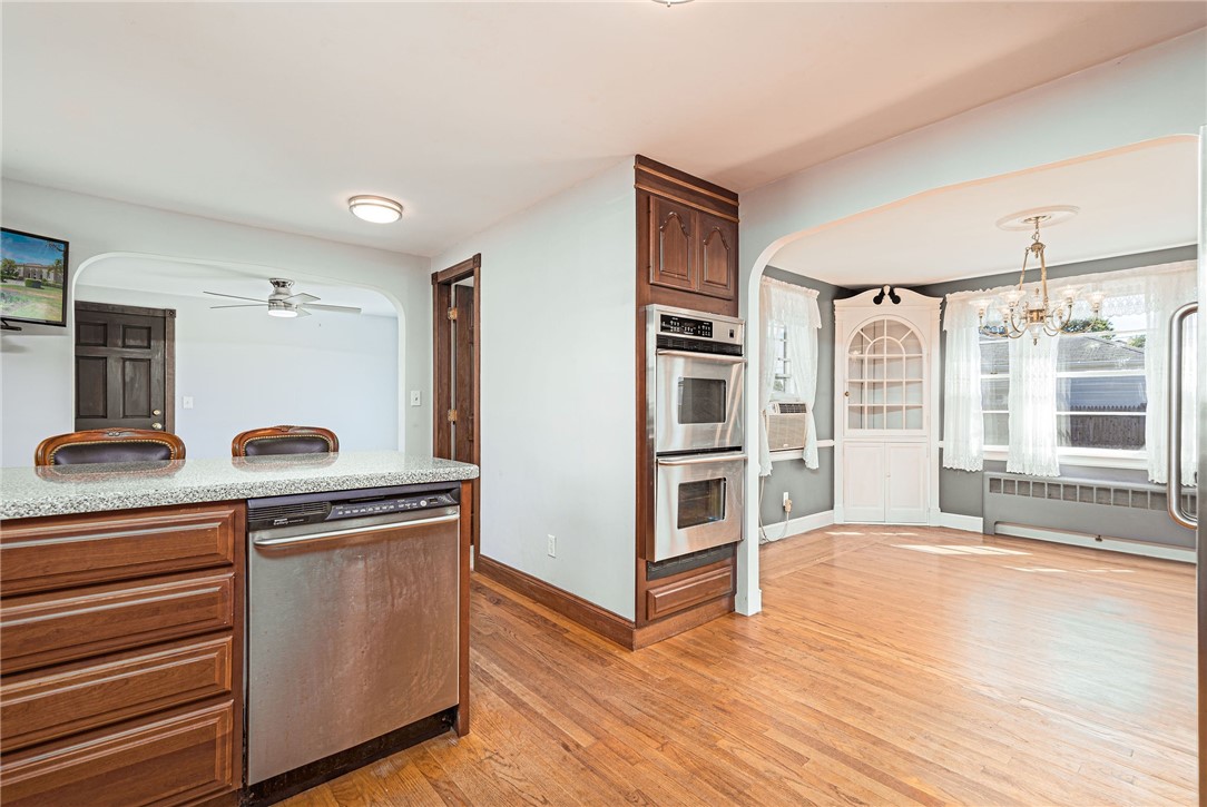 8 Somerset Road Cranston, RI 02910 - Photo 12 of 35 Gallery Image 12