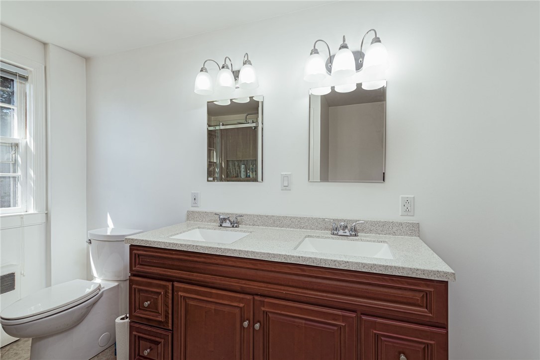 8 Somerset Road Cranston, RI 02910 - Photo 27 of 35 Gallery Image 27