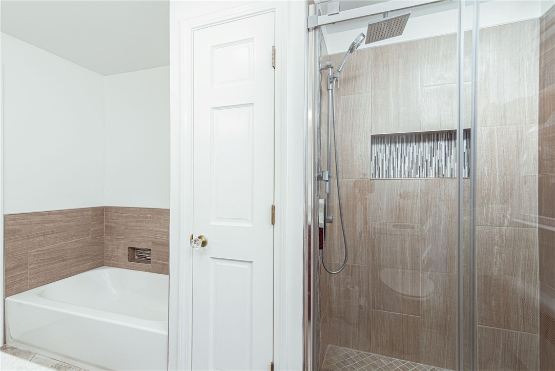 8 Somerset Road Cranston, RI 02910 - Photo 28 of 35 Gallery Image 28
