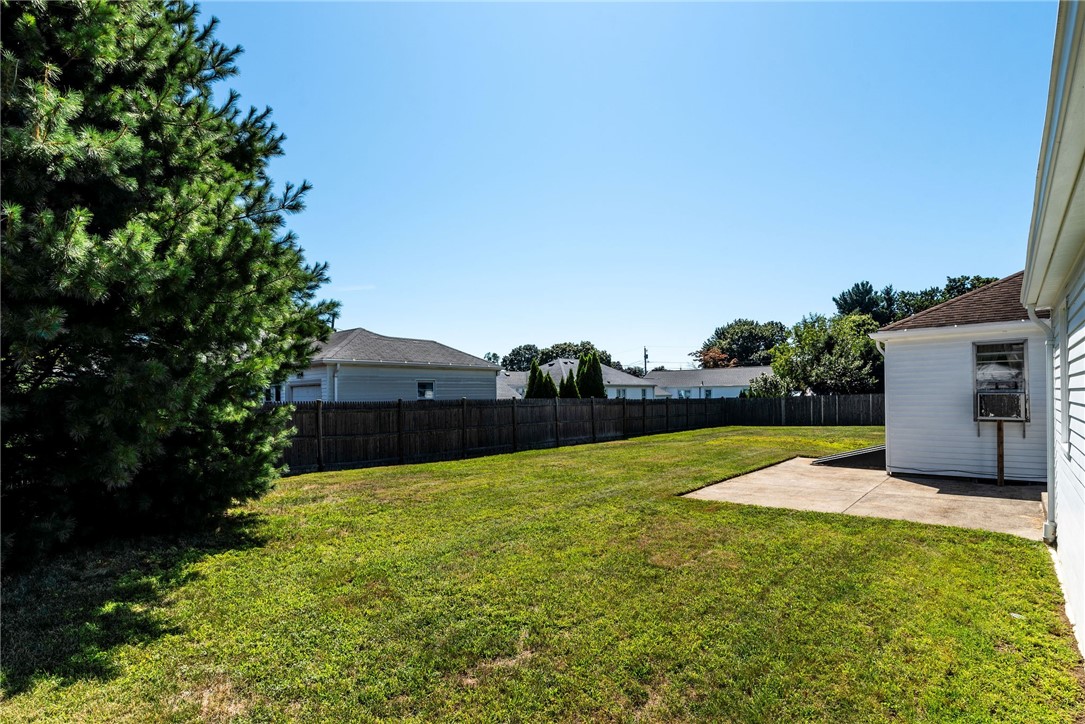 8 Somerset Road Cranston, RI 02910 - Photo 34 of 35 Gallery Image 34