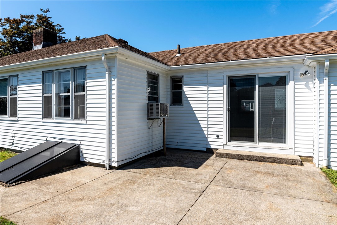 8 Somerset Road Cranston, RI 02910 - Photo 35 of 35 Gallery Image 35