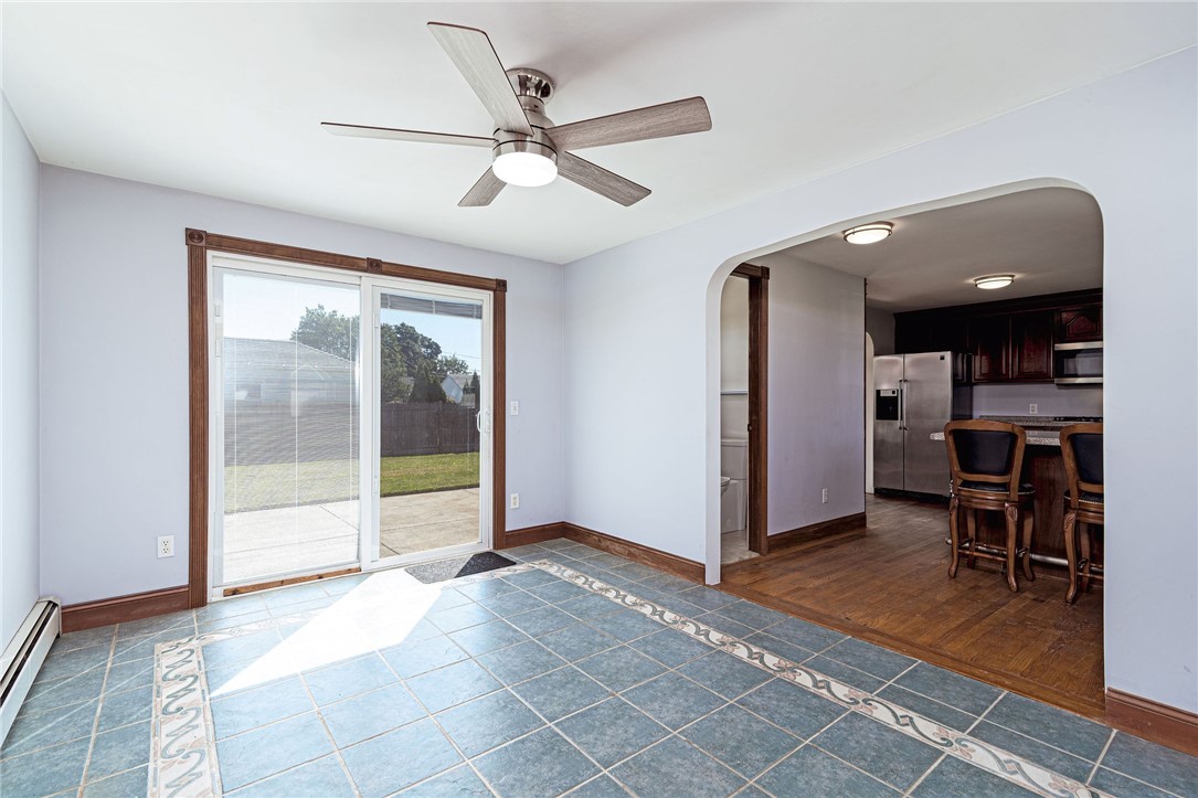 8 Somerset Road Cranston, RI 02910 - Photo 7 of 35 Gallery Image 7