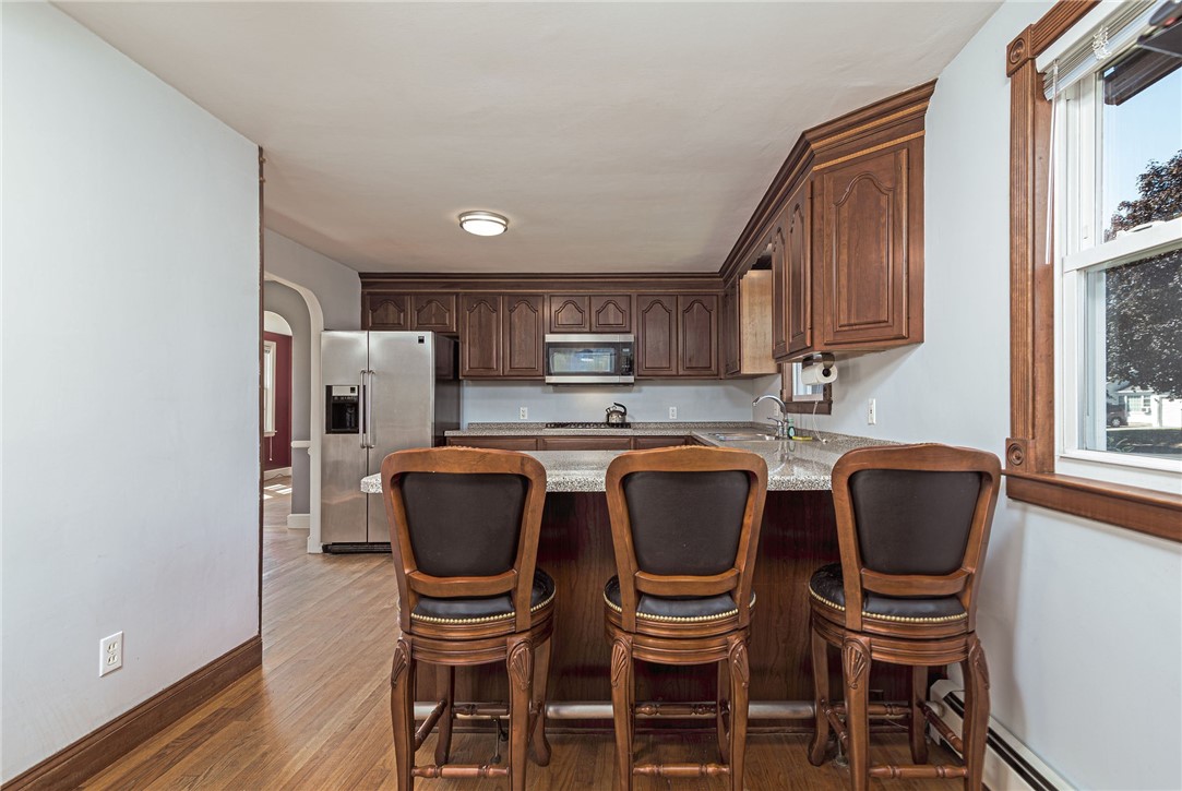 8 Somerset Road Cranston, RI 02910 - Photo 8 of 35 Gallery Image 8