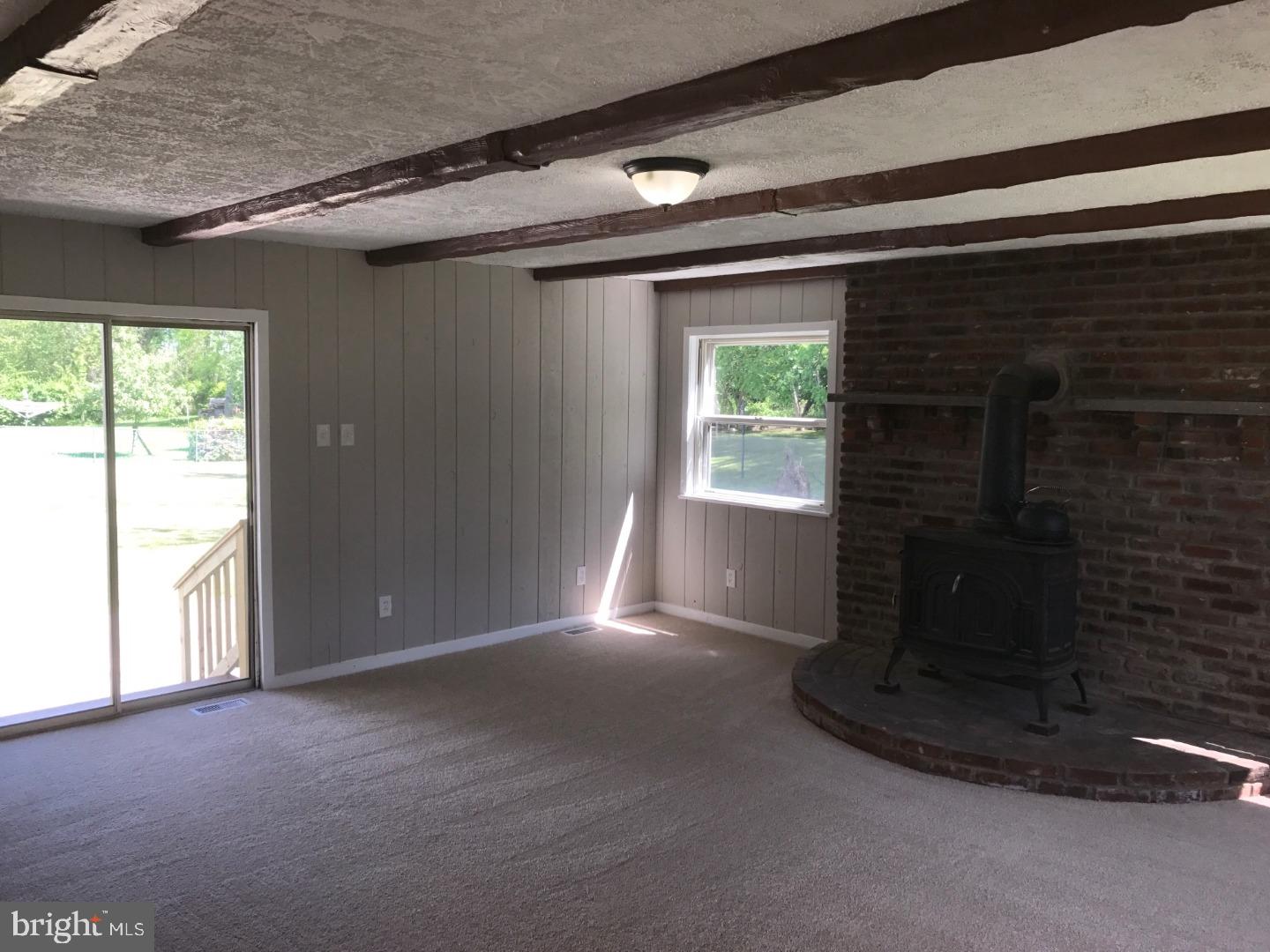 41 Linden Road Burlington, NJ 08016 - Photo 12 of 17