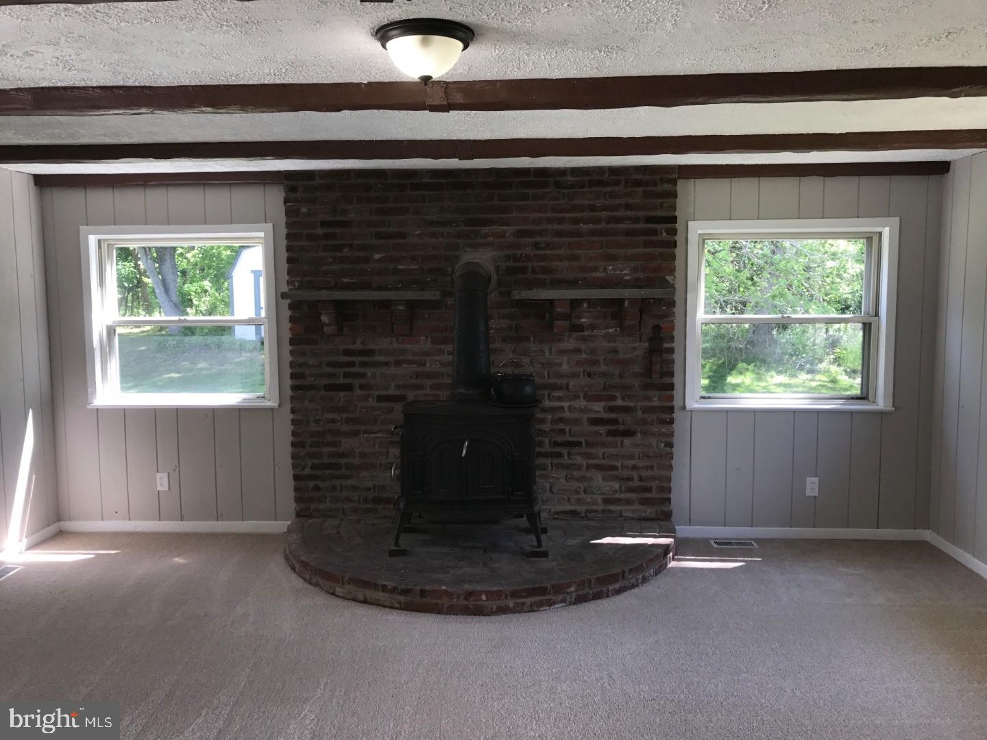 41 Linden Road Burlington, NJ 08016 - Photo 13 of 17