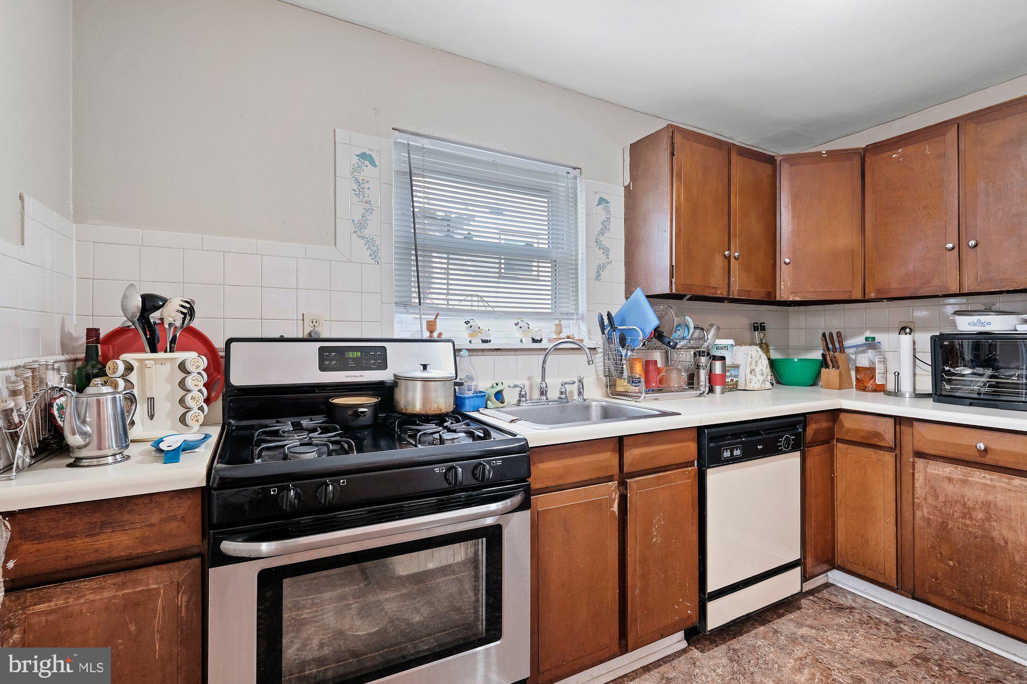 9032 Ashton Road Philadelphia, PA 19136 - Photo 10 of 27 Gallery Image 10