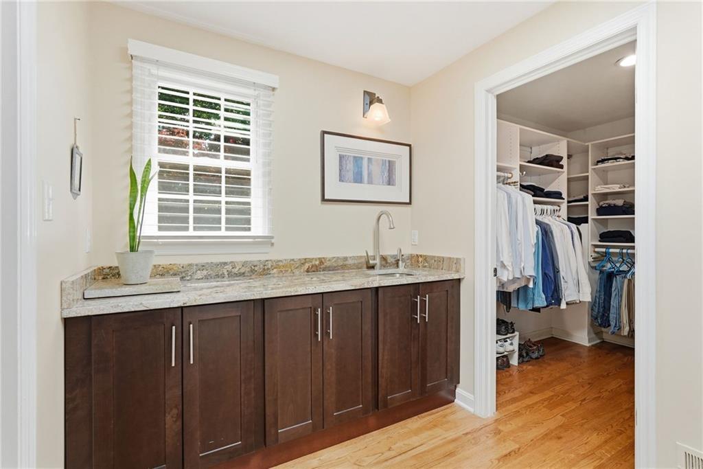 900 Settlers Ridge Road Pittsburgh, PA 15238 - Photo 25 of 50 Separate walk-in closets and a private wet bar add both luxury and convenience to the thoughtfully designed owner's suite.