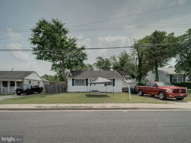 a car parked in front of a building