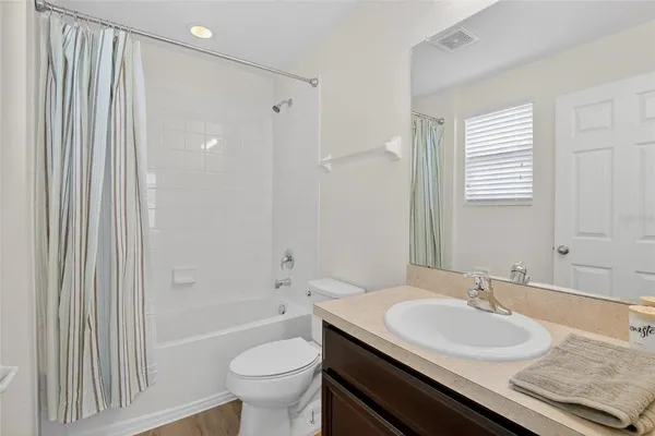 $199,900 | 8821 Walnut Gable Court, Riverview, FL 33578