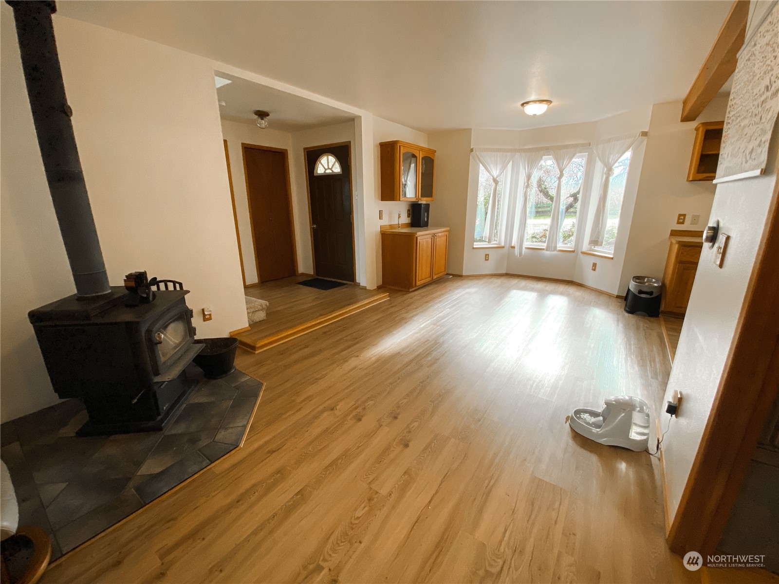 4390 Fleet Road Blaine, WA 98230 - Photo 9 of 40 Gallery Image 9