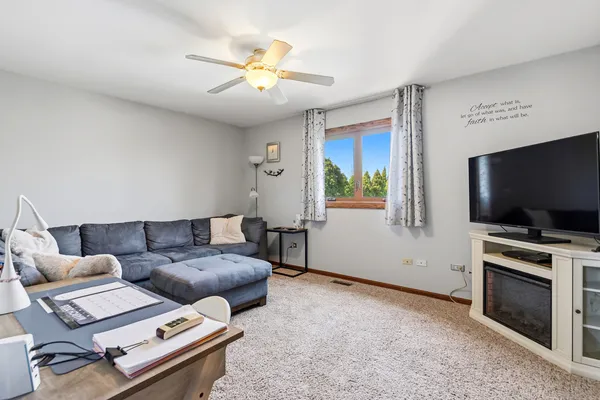 $549,999 | 670 Kruk Street, Lemont, IL 60439