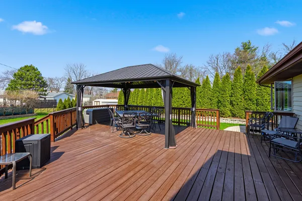 $549,999 | 670 Kruk Street, Lemont, IL 60439