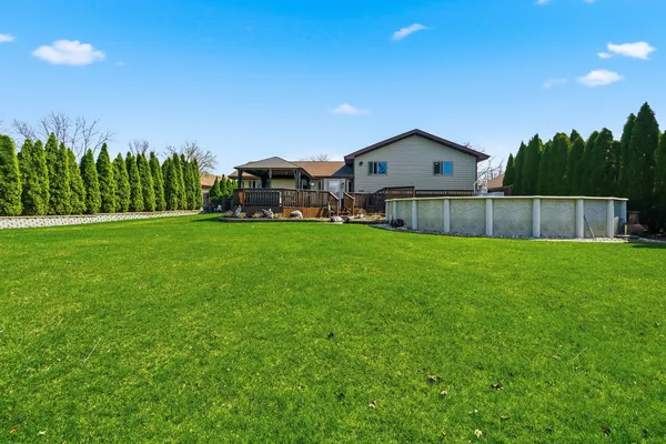 $549,999 | 670 Kruk Street, Lemont, IL 60439