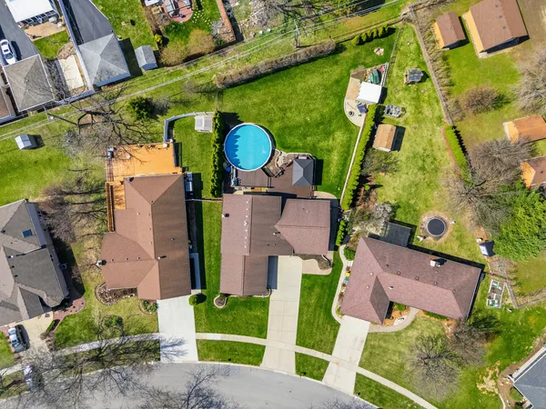 $549,999 | 670 Kruk Street, Lemont, IL 60439