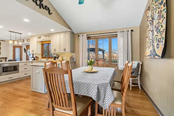 $549,999 | 670 Kruk Street, Lemont, IL 60439
