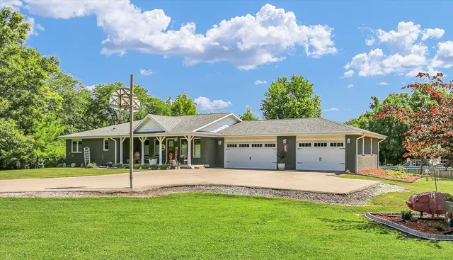 $499,900 | 401 A County Road 2500 North, Mahomet, IL 61853