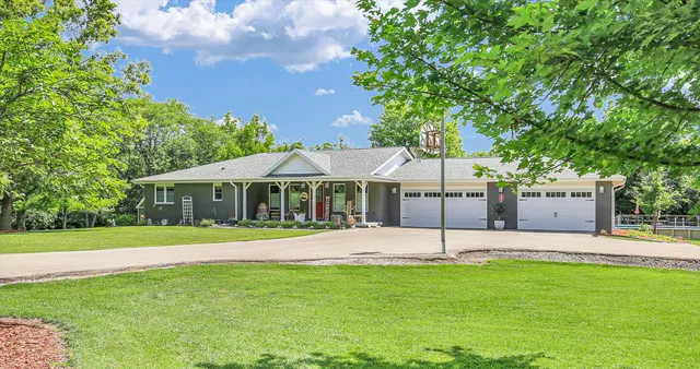 $499,900 | 401 A County Road 2500 North, Mahomet, IL 61853