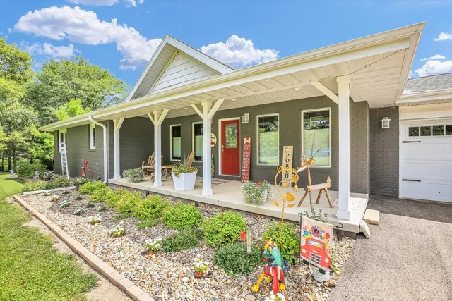 $499,900 | 401 A County Road 2500 North, Mahomet, IL 61853