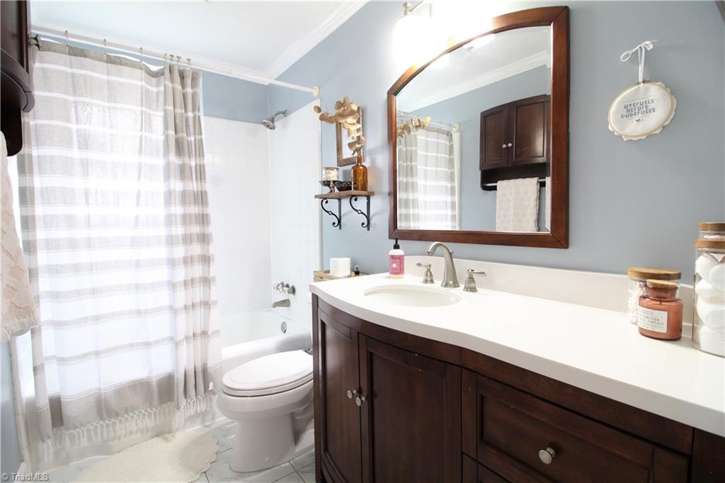 2004 Independence Road Greensboro, NC 27408 - Photo 14 of 19 Gallery Image 14