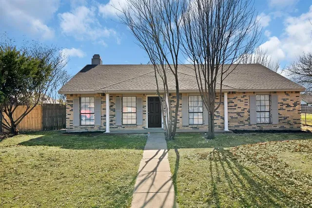 $279,900 | 501 Justice Street, Cedar Hill, TX 75104