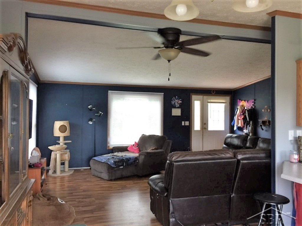 13154 Lakefield Road Hemlock, MI 48626 - Photo 3 of 18 31356688-2.JPG