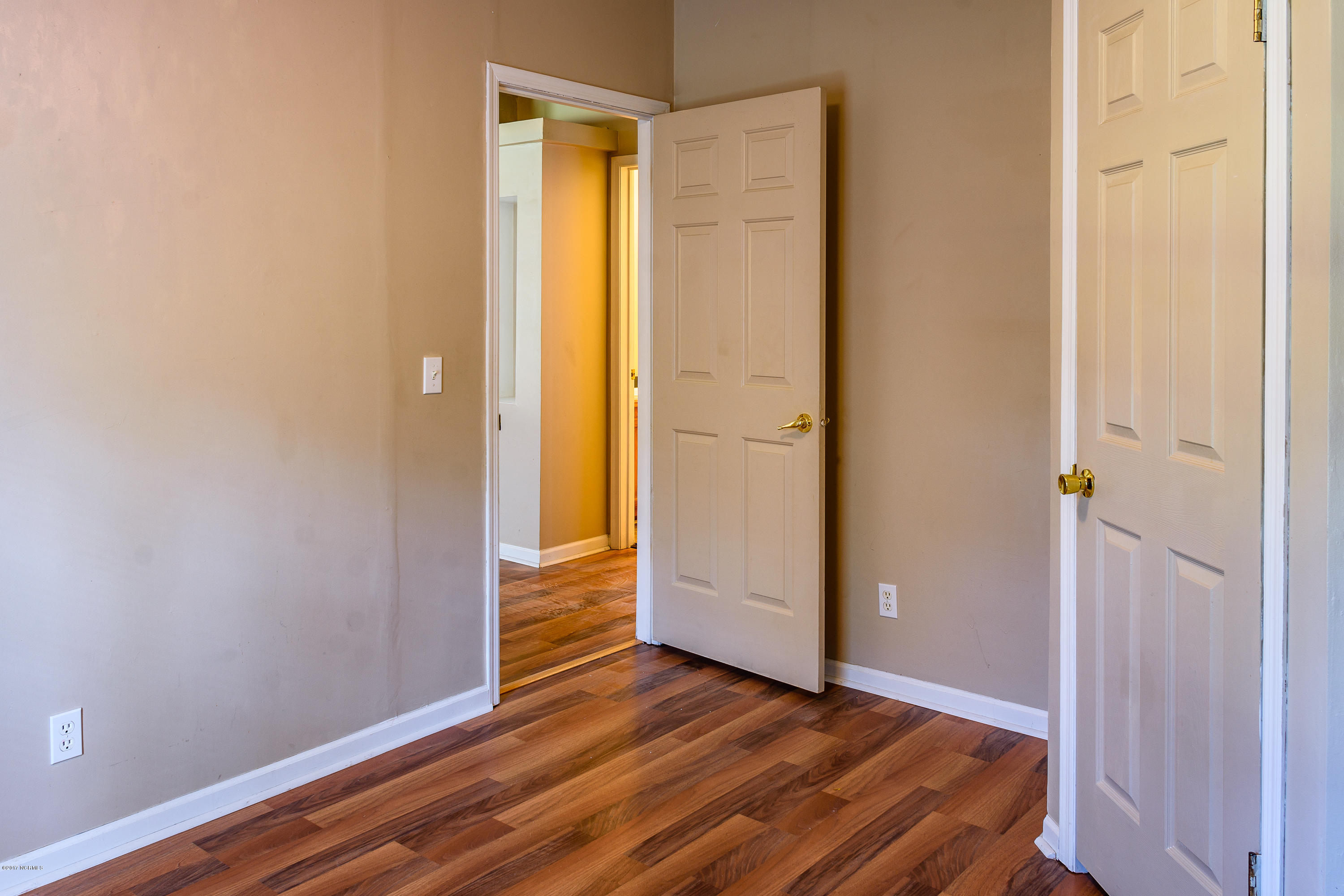 189 Newbold Road Jacksonville, NC 28540 - Photo 23 of 39 Bedroom 2