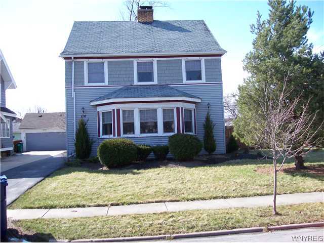 116 Larchmont Road Buffalo, NY 14214 - Photo 1 of 1 Exterior Front