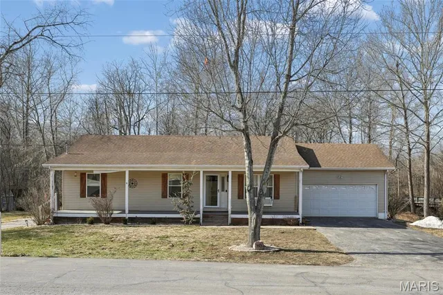 $325,000 | 9406 Peace Meadows Drive, Hillsboro, MO 63050