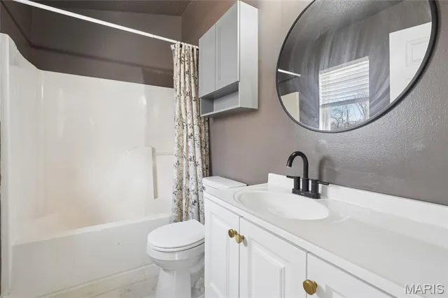 $325,000 | 9406 Peace Meadows Drive, Hillsboro, MO 63050