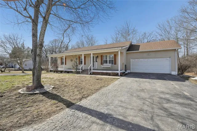 $325,000 | 9406 Peace Meadows Drive, Hillsboro, MO 63050