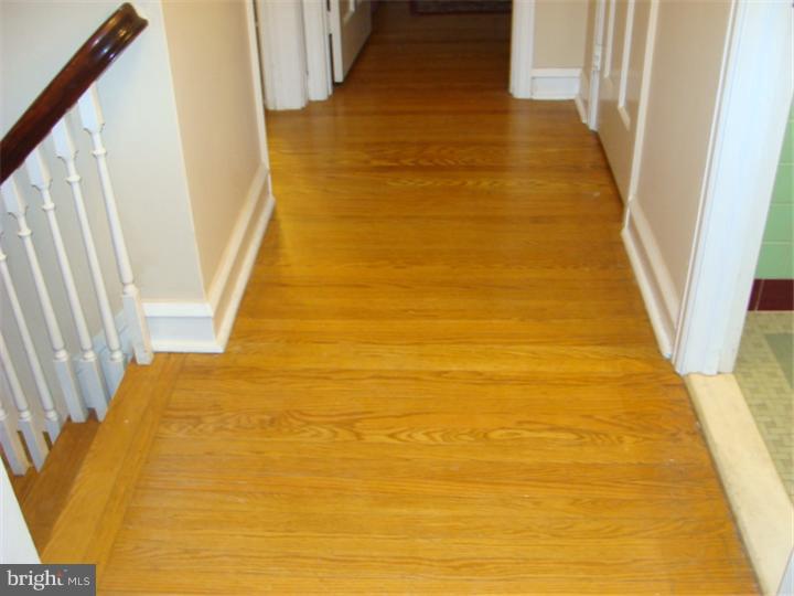 921 Vernon Road Philadelphia, PA 19150 - Photo 21 of 25 Hallway