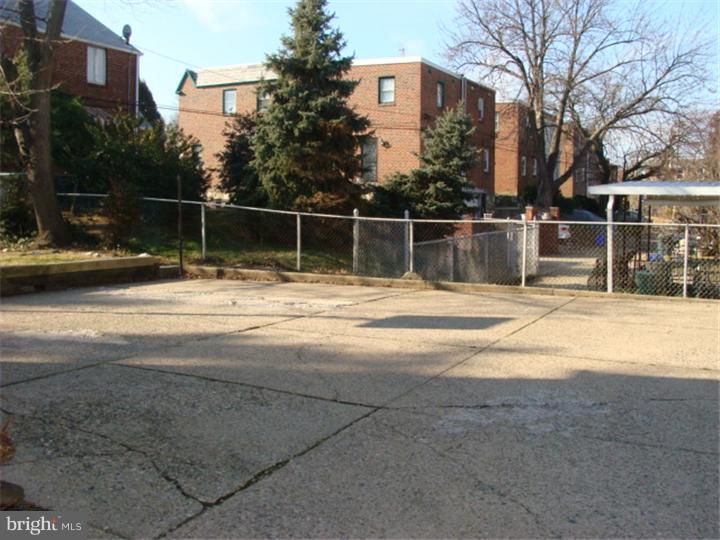 921 Vernon Road Philadelphia, PA 19150 - Photo 24 of 25 Exterior Back