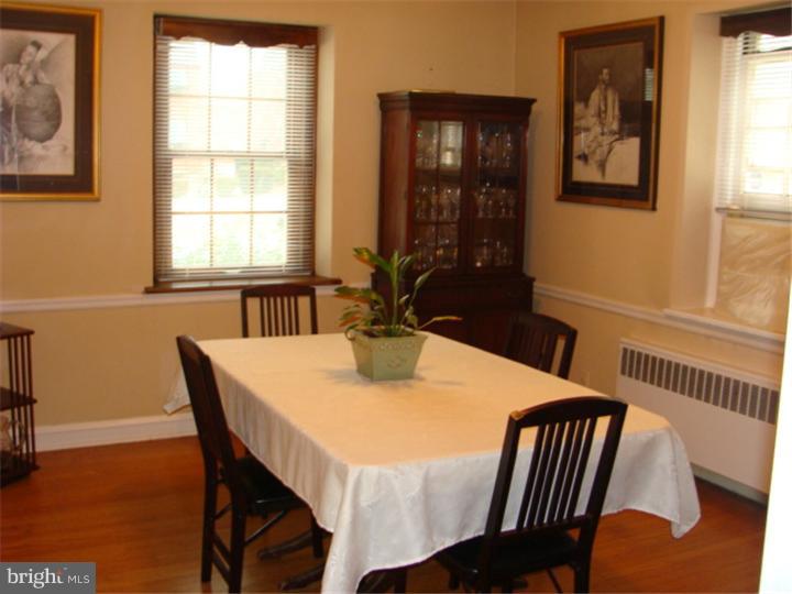 921 Vernon Road Philadelphia, PA 19150 - Photo 7 of 25 Dining Room