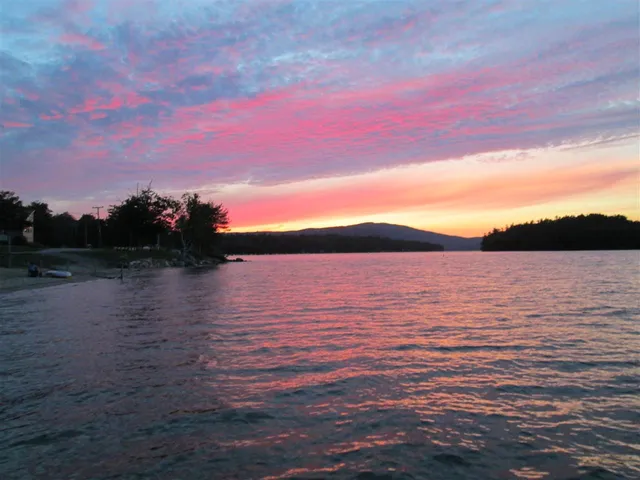 $1,999 | 135 West Shore Road, Unit COTTAGE #2, Bristol, NH 03222