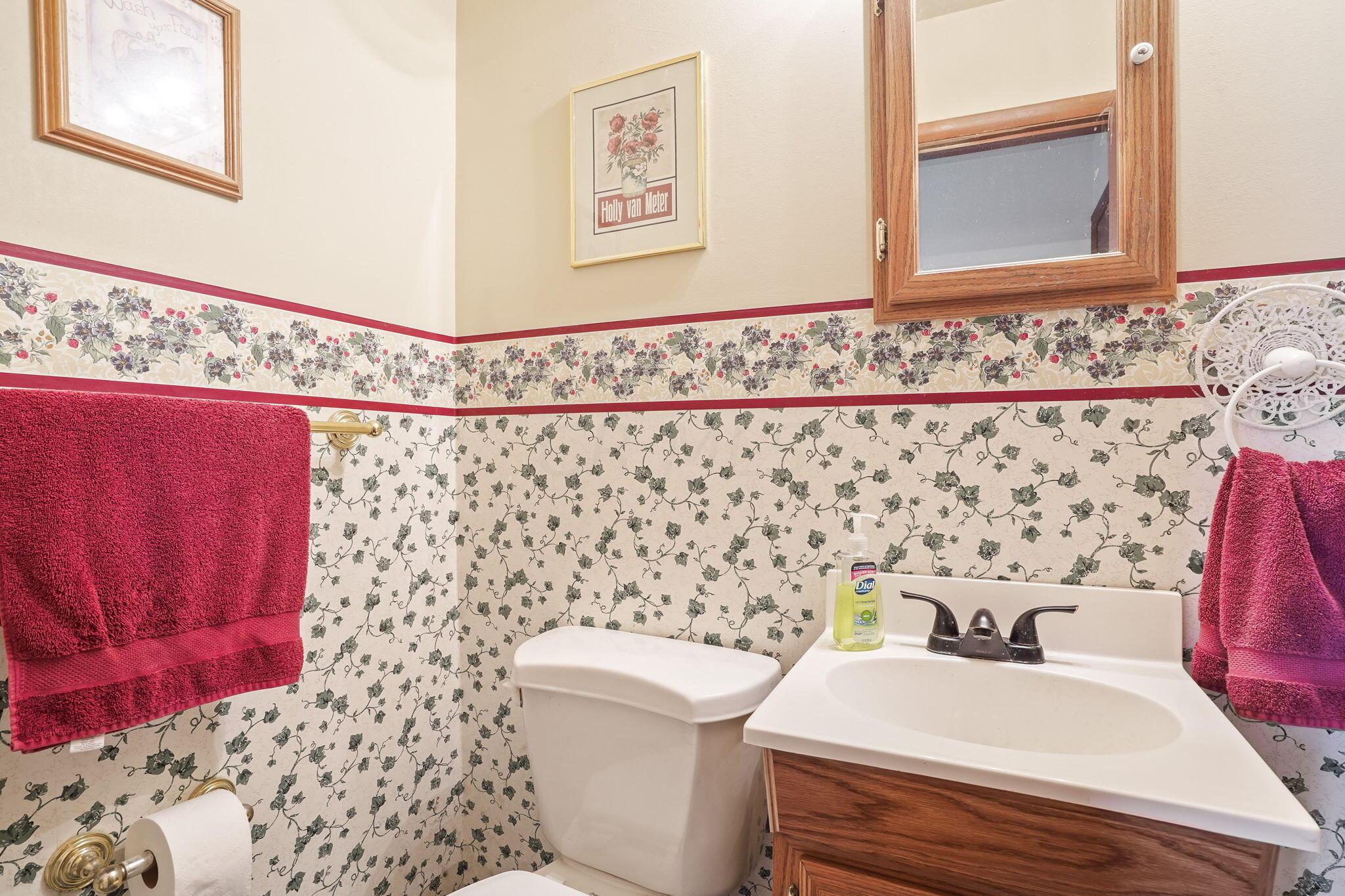 7269 Summit Road Southwest Pataskala, OH 43062 - Photo 23 of 75 1st floor half bath